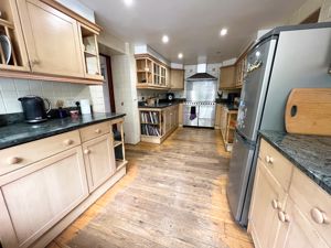 Photo 16- click for photo gallery